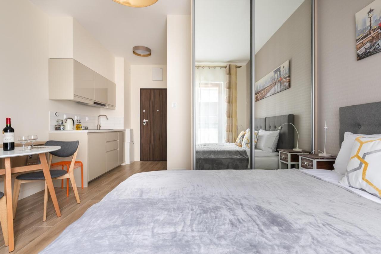 Pawia 51 - Comfort Studio By Noclegi Renters Warszawa Exteriör bild
